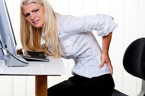 bolesť v dolnej časti chrbta so sedavou prácou